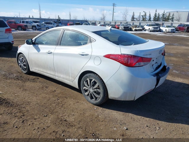 2013 Hyundai Elantra Gl მანქანა იყიდება აუქციონზე, vin: 5NPDH4AE0DH215947, აუქციონის ნომერი: 12564783