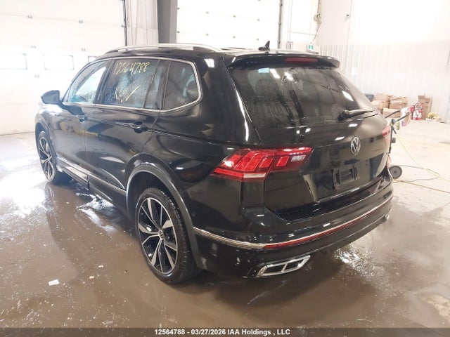 2023 Volkswagen Tiguan Highline R-line მანქანა იყიდება აუქციონზე, vin: 3VV4B7AX0PM112886, აუქციონის ნომერი: 12564788