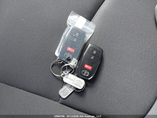 Aukcja sprzedaży 2024 Toyota Corolla Cross Le, vin: 7MUBAABG4RV106926, numer aukcji: 12564795
