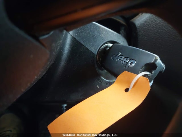 Продажа на аукционе авто 2015 Jeep Renegade Sport, vin: ZACCJAAT1FPC27029, номер лота: 12564833