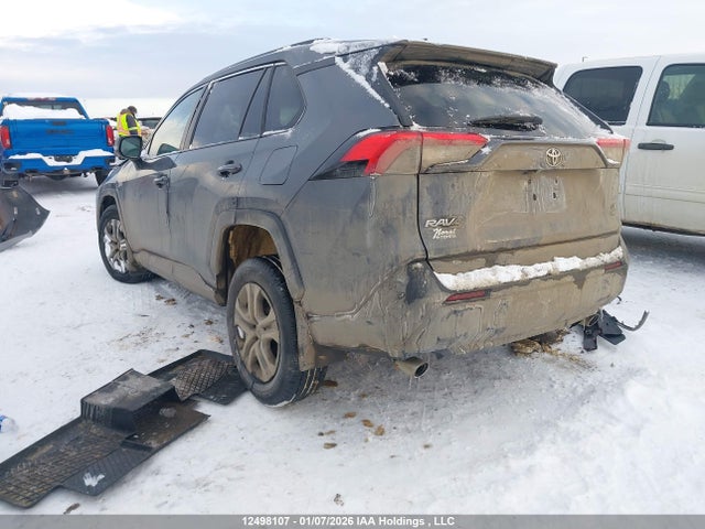 Toyota RAV4 LE 2020 2T3B1RFV7LC089645 Image 3