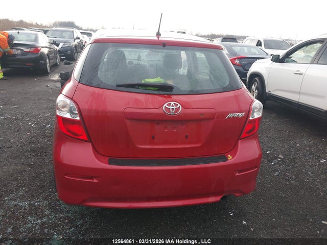12564861 :رقم المزاد ، 2T1KU4EE9EC135077 vin ، 2014 Toyota Matrix مزاد بيع
