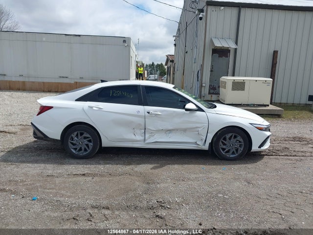 KMHLM4DG1SU083283 Hyundai Elantra Preferred