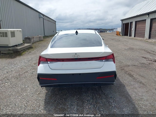 KMHLM4DG1SU083283 Hyundai Elantra Preferred