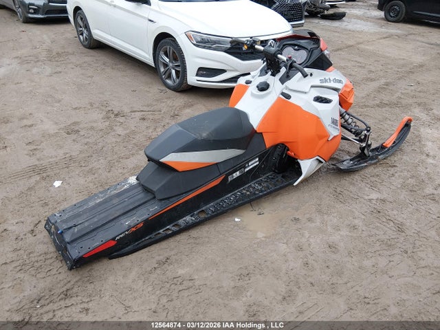 2BPSUFFB3FV000296 Skidoo Skidoo
