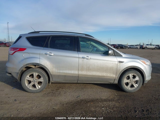 1FMCU9G93FUB85376 Ford ESCAPE SE