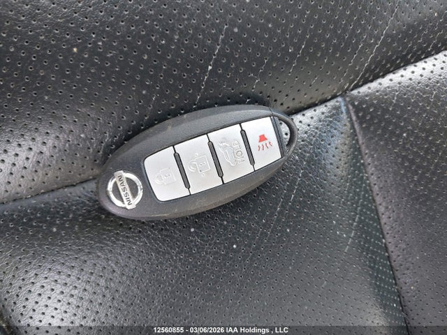 5N1AT2MV8FC777462 Nissan Rogue S/sl/sv