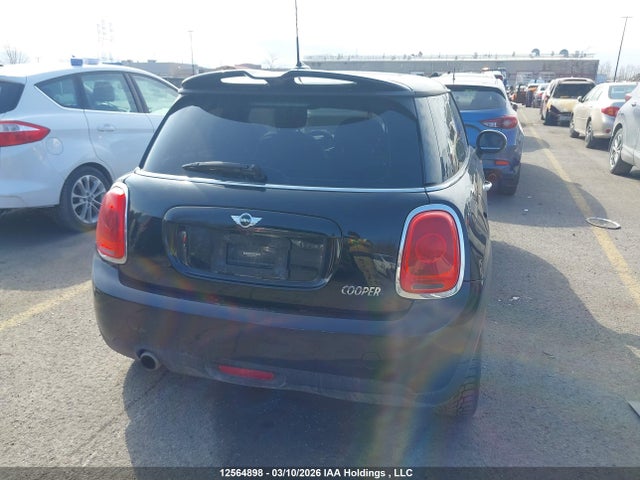 WMWXP5C54G3B14543 Mini 3 Door Cooper
