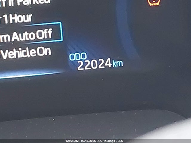 12564902 :رقم المزاد ، 7MUDAABG6NV024151 vin ، 2022 Toyota Corolla Cross Xle مزاد بيع