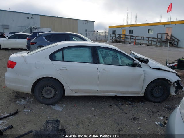 2013 Volkswagen Jetta Sedan მანქანა იყიდება აუქციონზე, vin: 3VW2K7AJ2DM299042, აუქციონის ნომერი: 12564918