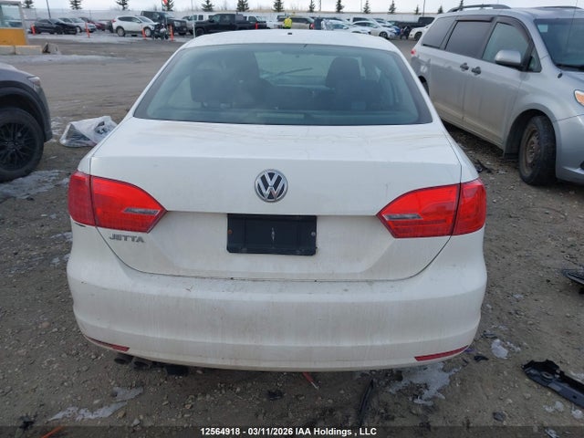 2013 Volkswagen Jetta Sedan მანქანა იყიდება აუქციონზე, vin: 3VW2K7AJ2DM299042, აუქციონის ნომერი: 12564918