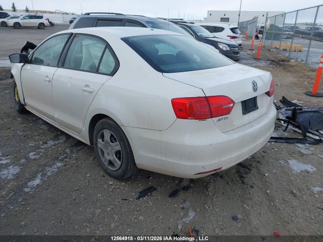 2013 Volkswagen Jetta Sedan მანქანა იყიდება აუქციონზე, vin: 3VW2K7AJ2DM299042, აუქციონის ნომერი: 12564918