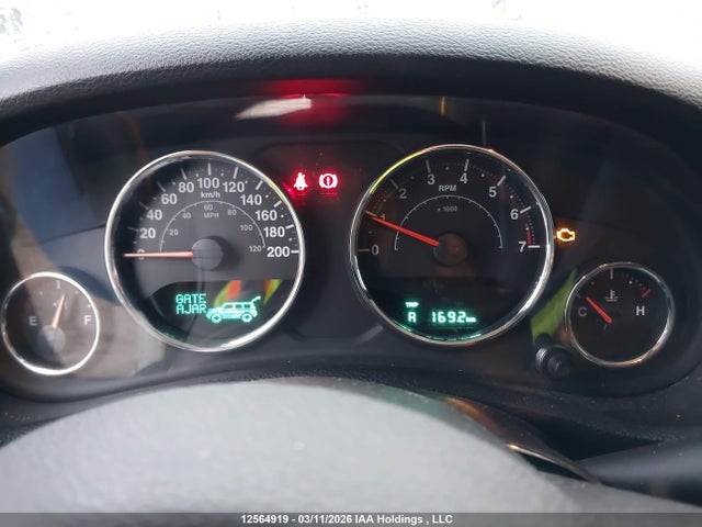1C4BJWEGXFL671732 Jeep Wrangler Unlimited Sahara