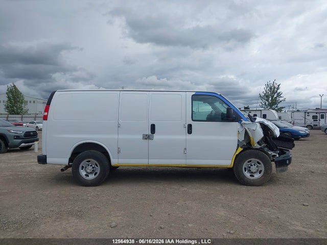 2021 Chevrolet Express G2500 მანქანა იყიდება აუქციონზე, vin: 1GCWGAFP1M1176569, აუქციონის ნომერი: 12564938