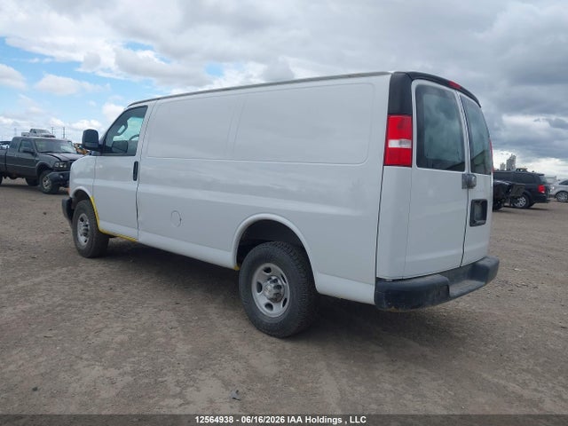 2021 Chevrolet Express G2500 მანქანა იყიდება აუქციონზე, vin: 1GCWGAFP1M1176569, აუქციონის ნომერი: 12564938