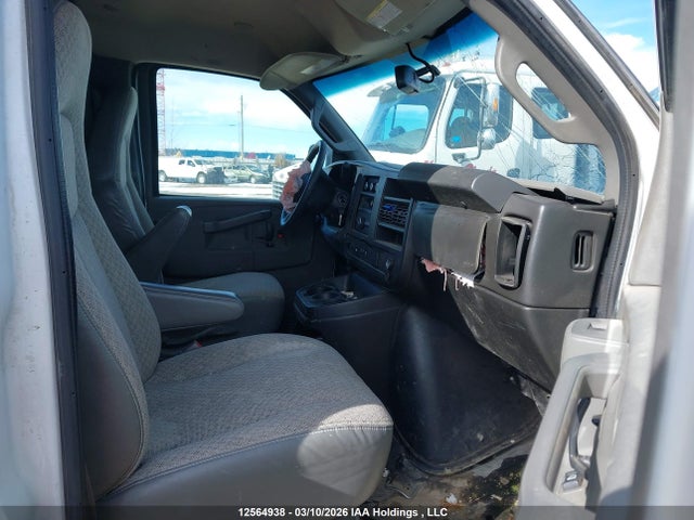 2021 Chevrolet Express G2500 მანქანა იყიდება აუქციონზე, vin: 1GCWGAFP1M1176569, აუქციონის ნომერი: 12564938