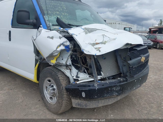 2021 Chevrolet Express G2500 მანქანა იყიდება აუქციონზე, vin: 1GCWGAFP1M1176569, აუქციონის ნომერი: 12564938