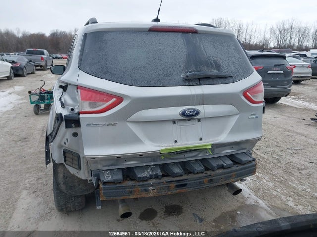 Продажа на аукционе авто 2016 Ford Escape Se, vin: 1FMCU9GX9GUA46627, номер лота: 12564951