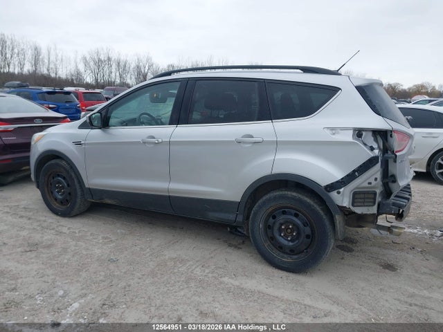 Продажа на аукционе авто 2016 Ford Escape Se, vin: 1FMCU9GX9GUA46627, номер лота: 12564951