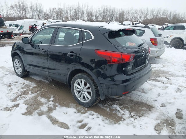 JN1BJ1CP8KW213804 Nissan Qashqai S 4dr2wd