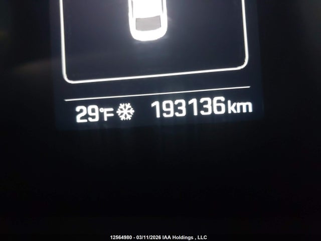 KMHD84LF1HU209779 Hyundai ELANTRA GL