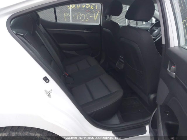 KMHD84LF1HU209779 Hyundai ELANTRA GL