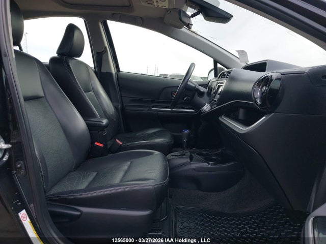 JTDKDTB31G1127625 Toyota PRIUS C