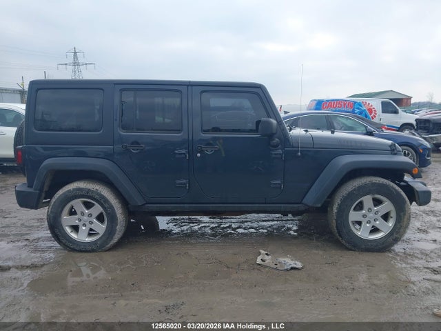 1C4BJWDGXGL268756 Jeep Wrangler Unlimited Sport