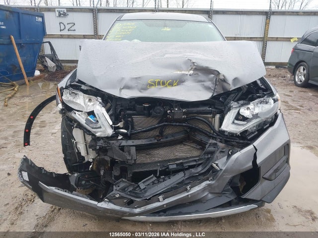 5N1AT2MV1JC703471 Nissan Rogue