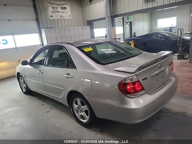 Продажа на аукционе авто 2005 Toyota Camry Le/xle/se, vin: 4T1BE32K55U097184, номер лота: 12565057