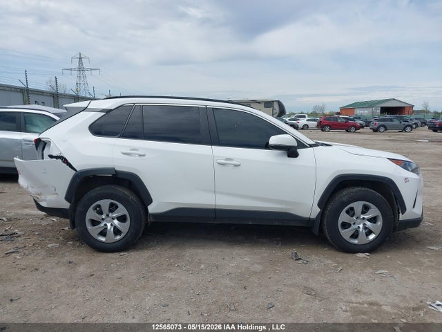 12565073 :رقم المزاد ، 2T3B1RFV7MC216864 vin ، 2021 Toyota Rav4 Le مزاد بيع