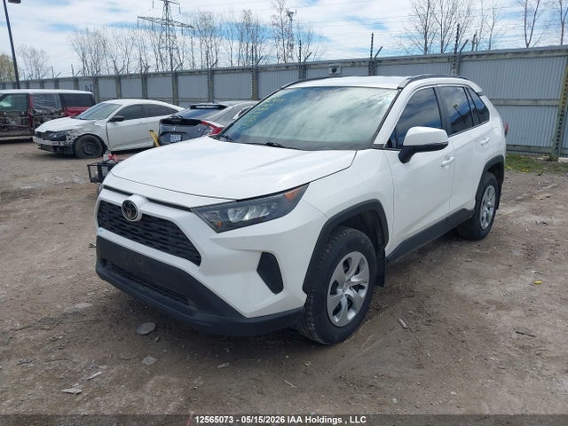12565073 :رقم المزاد ، 2T3B1RFV7MC216864 vin ، 2021 Toyota Rav4 Le مزاد بيع