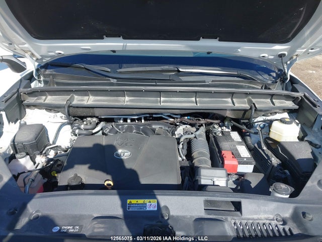 5TDGZRBHXMS057045 Toyota Highlander Xle
