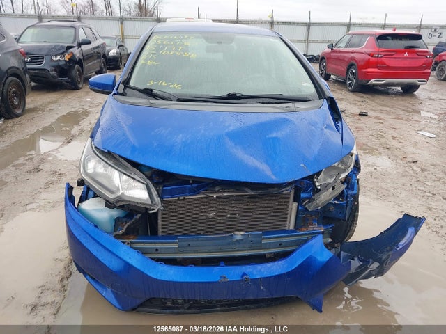 Продажа на аукционе авто 2015 Honda Fit Lx, vin: 3HGGK5H54FM105928, номер лота: 12565087