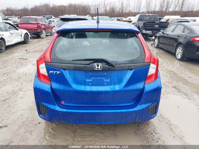 Продажа на аукционе авто 2015 Honda Fit Lx, vin: 3HGGK5H54FM105928, номер лота: 12565087