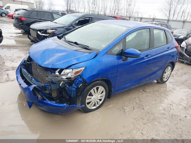 Продажа на аукционе авто 2015 Honda Fit Lx, vin: 3HGGK5H54FM105928, номер лота: 12565087