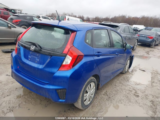 Продажа на аукционе авто 2015 Honda Fit Lx, vin: 3HGGK5H54FM105928, номер лота: 12565087