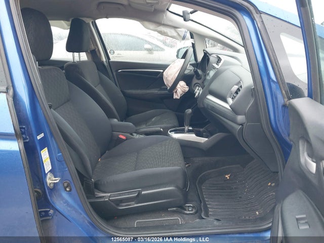 Продажа на аукционе авто 2015 Honda Fit Lx, vin: 3HGGK5H54FM105928, номер лота: 12565087