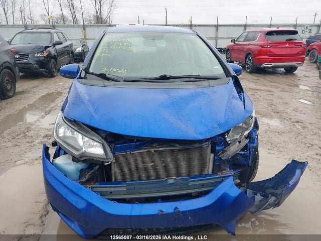 Продажа на аукционе авто 2015 Honda Fit Lx, vin: 3HGGK5H54FM105928, номер лота: 12565087