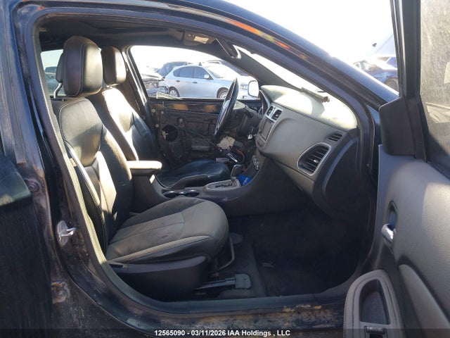 12565090 :رقم المزاد ، 1C3CCBCG8DN673477 vin ، 2013 Chrysler 200 Limited مزاد بيع