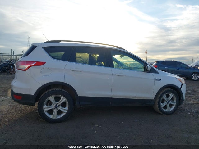 1FMCU9GX3EUC62745 Ford ESCAPE SE