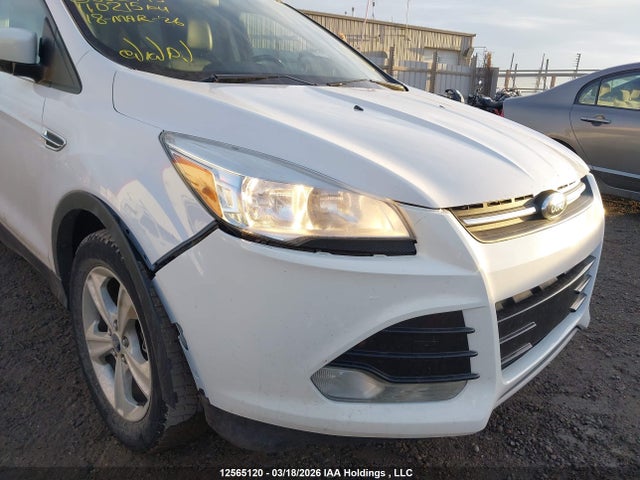 1FMCU9GX3EUC62745 Ford ESCAPE SE