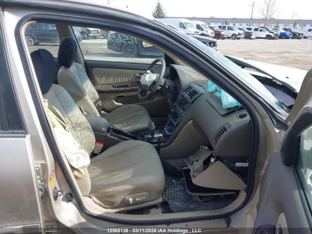 12565136 :رقم المزاد ، JN1CA31A5YT223277 vin ، 2000 Nissan Maxima Gle/gxe/se مزاد بيع