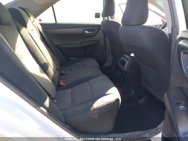 12565181 :رقم المزاد ، 4T1BD1FK5HU219256 vin ، 2017 Toyota Camry Hybrid/le/xle/se مزاد بيع
