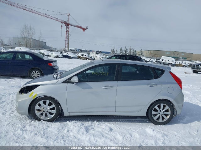 KMHCU5AE4EU173640 Hyundai Accent Gls/se