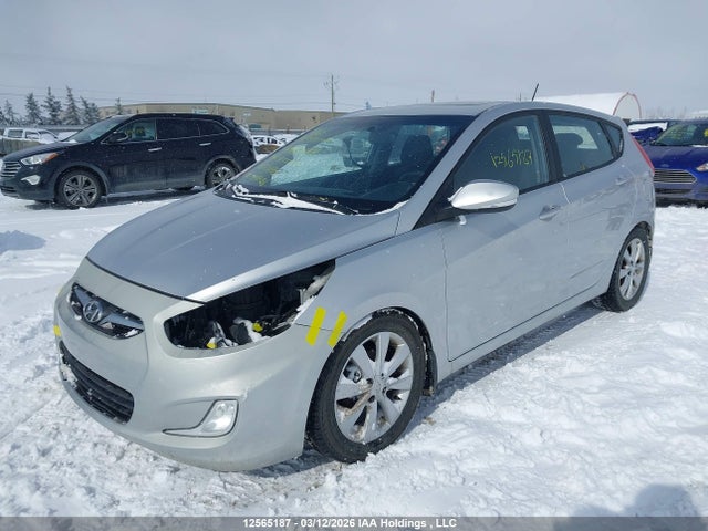 KMHCU5AE4EU173640 Hyundai Accent Gls/se