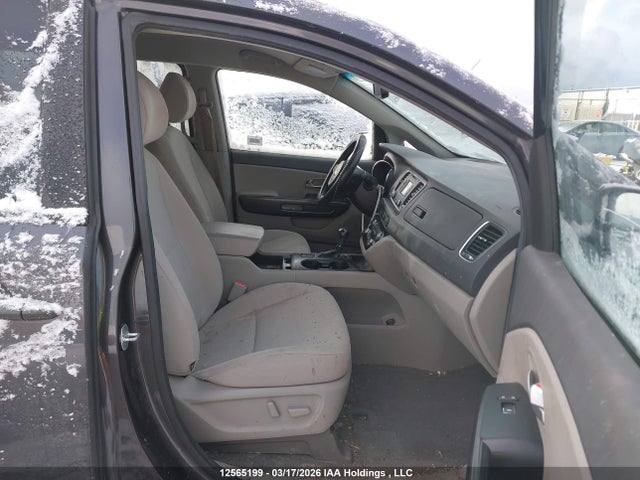 KNDMB5C17G6195731 KIA SEDONA LX