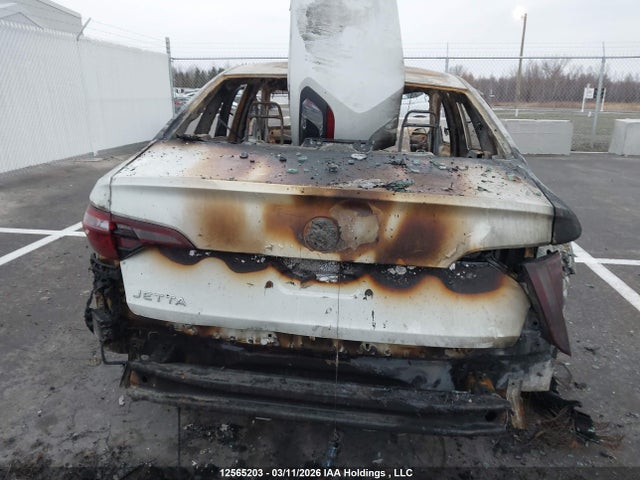 3VWGM7BU9RM001134 Volkswagen Jetta Highline