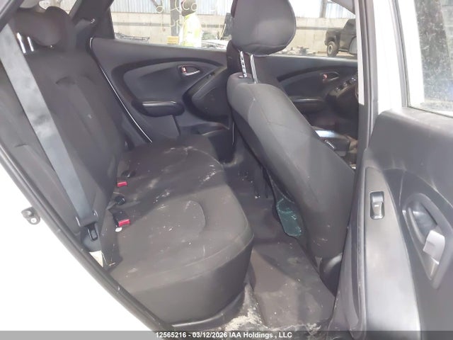 KM8JT3AF5FU959942 Hyundai Tucson Gl
