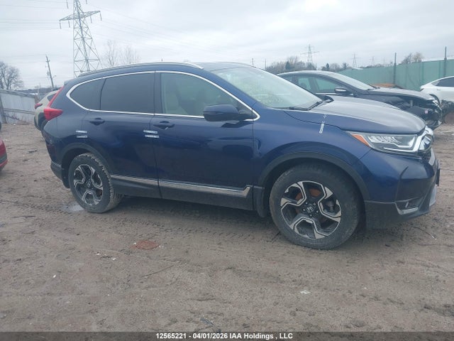 2017 Honda Cr-v Touring მანქანა იყიდება აუქციონზე, vin: 2HKRW2H92HH115637, აუქციონის ნომერი: 12565221